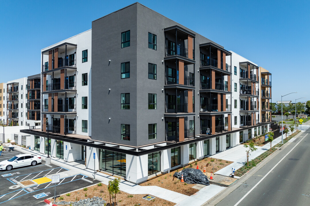 Santa Rosa Avenue in Santa Rosa, CA - Building Photo