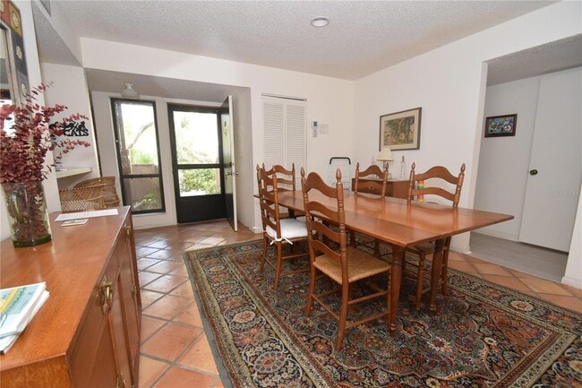 1626 Brookhouse Dr, Unit BR137 in Sarasota, FL - Building Photo - Building Photo