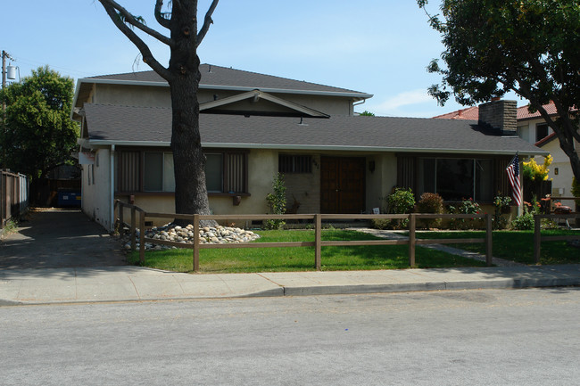 641 E Olive Ave in Sunnyvale, CA - Building Photo - Building Photo