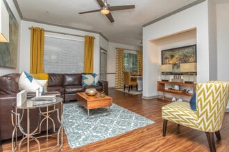 Cortland Lex in Alpharetta, GA - Building Photo - Interior Photo
