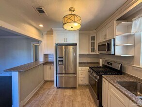 1970 W Romana St in Pensacola, FL - Building Photo - Building Photo