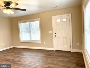 8444 Blue Jay Meadows in King George, VA - Building Photo - Building Photo