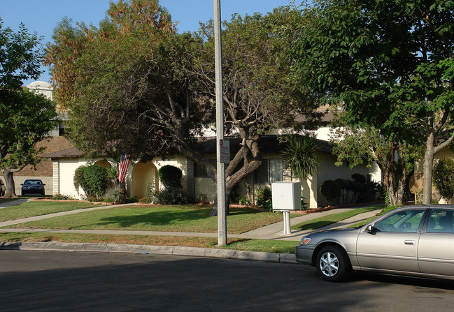 646 S Cypress St in Orange, CA - Building Photo - Building Photo