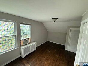 581 S Broad St in Glen Rock, NJ - Building Photo - Building Photo