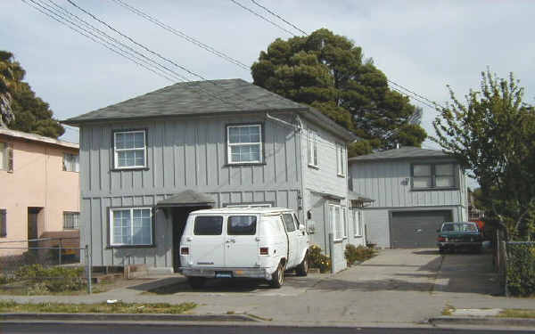 1618 82nd Ave in Oakland, CA - Foto de edificio - Building Photo