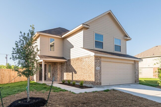 5106 War Horse Dr in San Antonio, TX - Building Photo - Building Photo