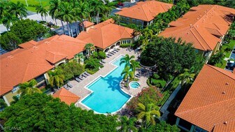 8861 Colonnades Ct W in Bonita Springs, FL - Building Photo