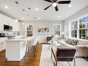 192 Duke St in Nashville, TN - Foto de edificio - Building Photo