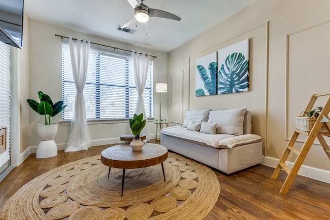 1221 Legacy Dr in Frisco, TX - Building Photo - Building Photo