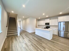 55 Lockwood Dr in Bluffton, SC - Building Photo - Building Photo