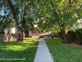 1017 Main St in Dickson City, PA - Building Photo