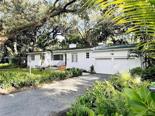 property at 400 NE 86th St