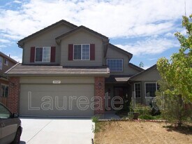 10027 Idalia St in Commerce City, CO - Building Photo