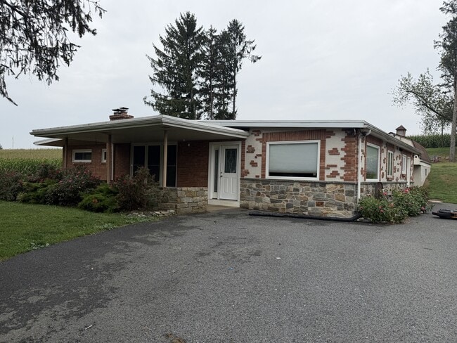 property at 162 Penn St