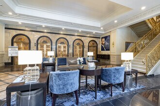 Hotel Saint Louis Apartments in St. Louis, MO - Foto de edificio - Interior Photo