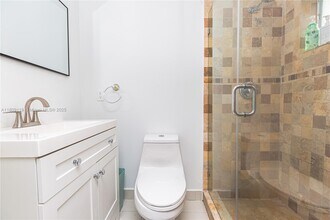 20 NW 45th St in Miami, FL - Building Photo - Building Photo