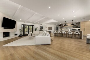 8205 E Redfield Rd in Scottsdale, AZ - Building Photo