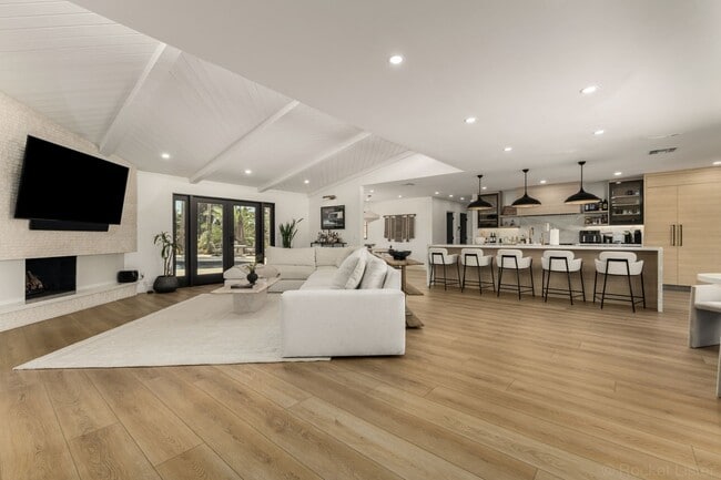 property at 8205 E Redfield Rd