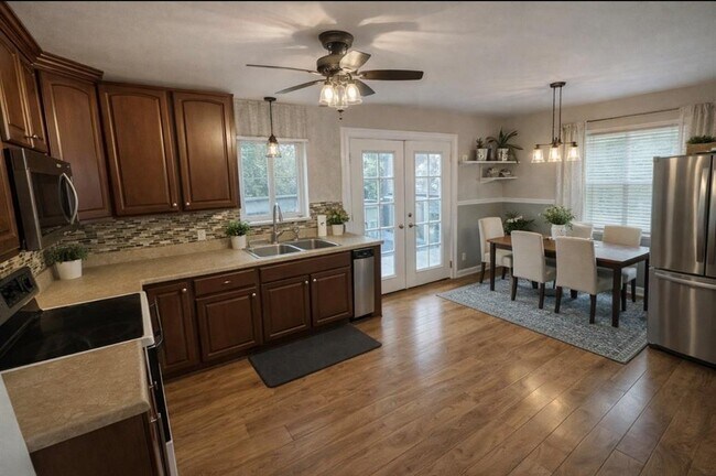 1502 Kohlers Trail in Lakeway, TX - Building Photo - Building Photo