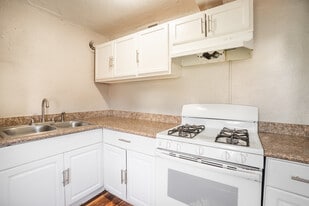 Viento Sereno Apartments ( NEW) in Galveston, TX - Building Photo