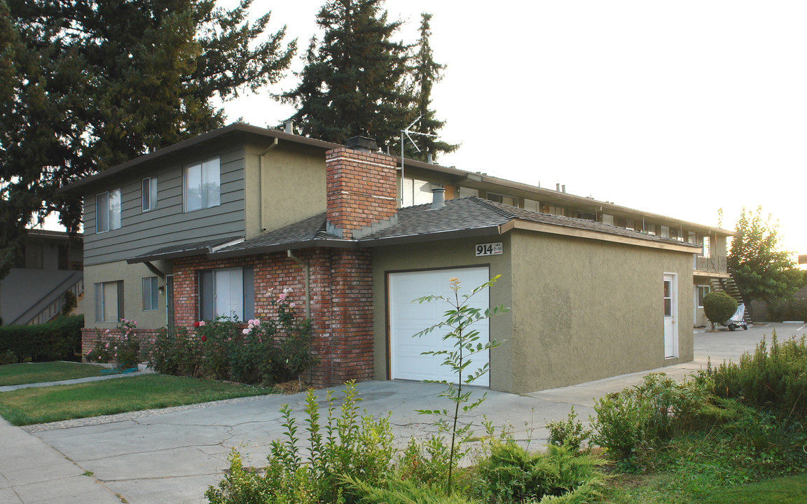 914 College Dr in San Jose, CA - Building Photo