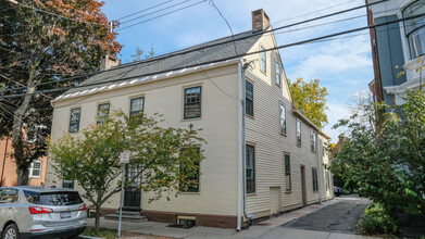 14 N Ferry St in Schenectady, NY - Building Photo - Building Photo