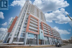 8888 Yonge St in Richmond Hill, ON - Building Photo