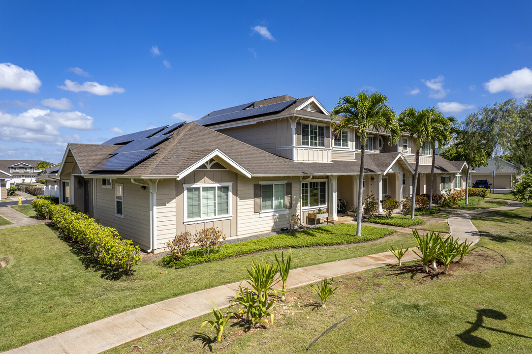 Spinnaker Place in Ewa Beach, HI - Building Photo