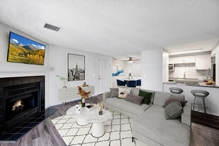 Summit Riverside Apartments in Littleton, CO - Building Photo