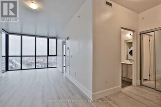 2916 Hwy 7 in Vaughan, ON - Building Photo - Building Photo