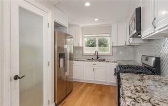 25461 Cole St in Loma Linda, CA - Building Photo - Building Photo