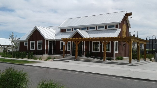 444 S Fox Chase Ln in Saratoga Springs, UT - Building Photo - Building Photo