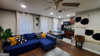 244 S Exeter St in Baltimore, MD - Building Photo