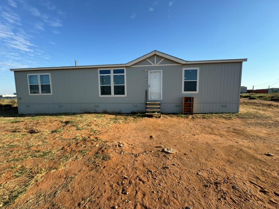 4118 S County Rd 1226 in Midland, TX - Foto de edificio