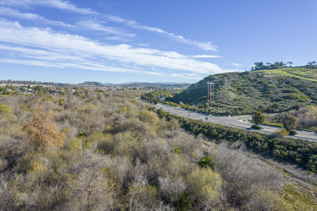 Cannon Rd in Carlsbad, CA - Building Photo - Building Photo