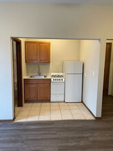 Yale Place Apartments in Minneapolis, MN - Building Photo - Building Photo