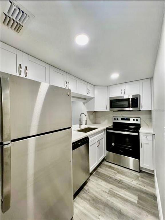7108 Waterside Dr in Tampa, FL - Building Photo - Building Photo