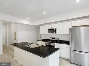 980 N Marshall St in Philadelphia, PA - Building Photo - Building Photo