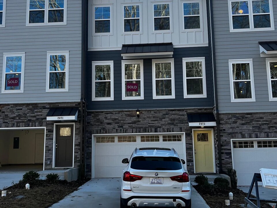 2073 Eva Pearl Dr in Apex, NC - Building Photo