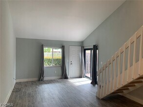 8849 Somerset Blvd in Ft. Myers, FL - Building Photo - Building Photo