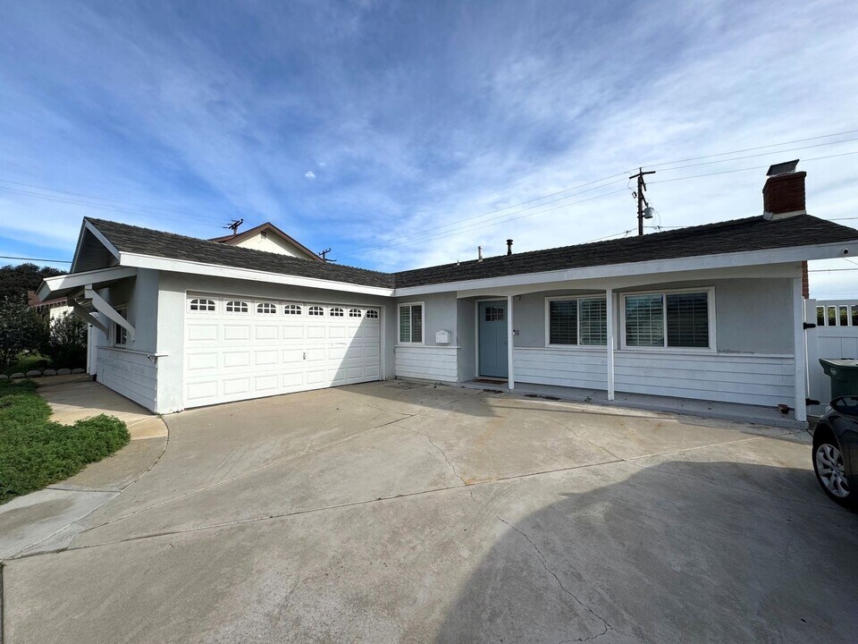 1218 Coventry Ave in Ventura, CA - Building Photo