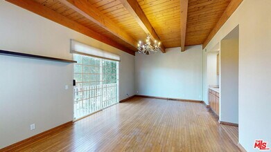 4339 Alhama Dr in Los Angeles, CA - Building Photo - Building Photo