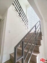 957 S Gramercy Dr in Los Angeles, CA - Building Photo - Building Photo