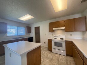 10462 Pine Glade in San Antonio, TX - Foto de edificio - Building Photo