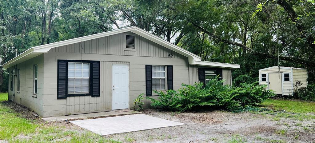 21915 W Newberry Rd in Newberry, FL - Building Photo