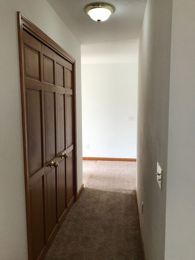 2726 Bearberry Ct in Fort Wayne, IN - Building Photo - Building Photo