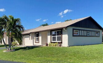 5085 Bottlebrush St in Delray Beach, FL - Building Photo