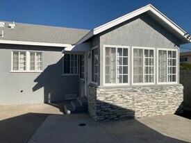 754 West 18th Street in San Pedro, CA - Building Photo