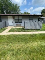 2000 Indianapolis Rd in Crawfordsville, IN - Building Photo