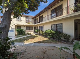 4045 E 8th St in Long Beach, CA - Building Photo